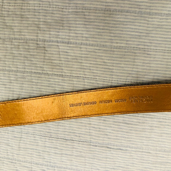Michael Kors Women’s brown Monogram Belt With Gold Buckle Sz M - Picture 3 of 4